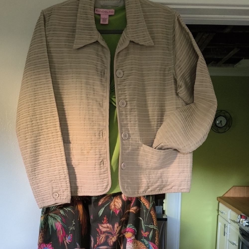 Three Piece Territory Ahead Jacket, Tommy Halfinger Skirt, Bandolino Top